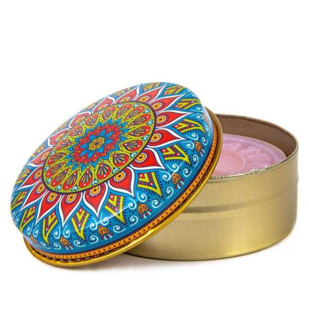 Metal kutulu doğal aromalı sabun.