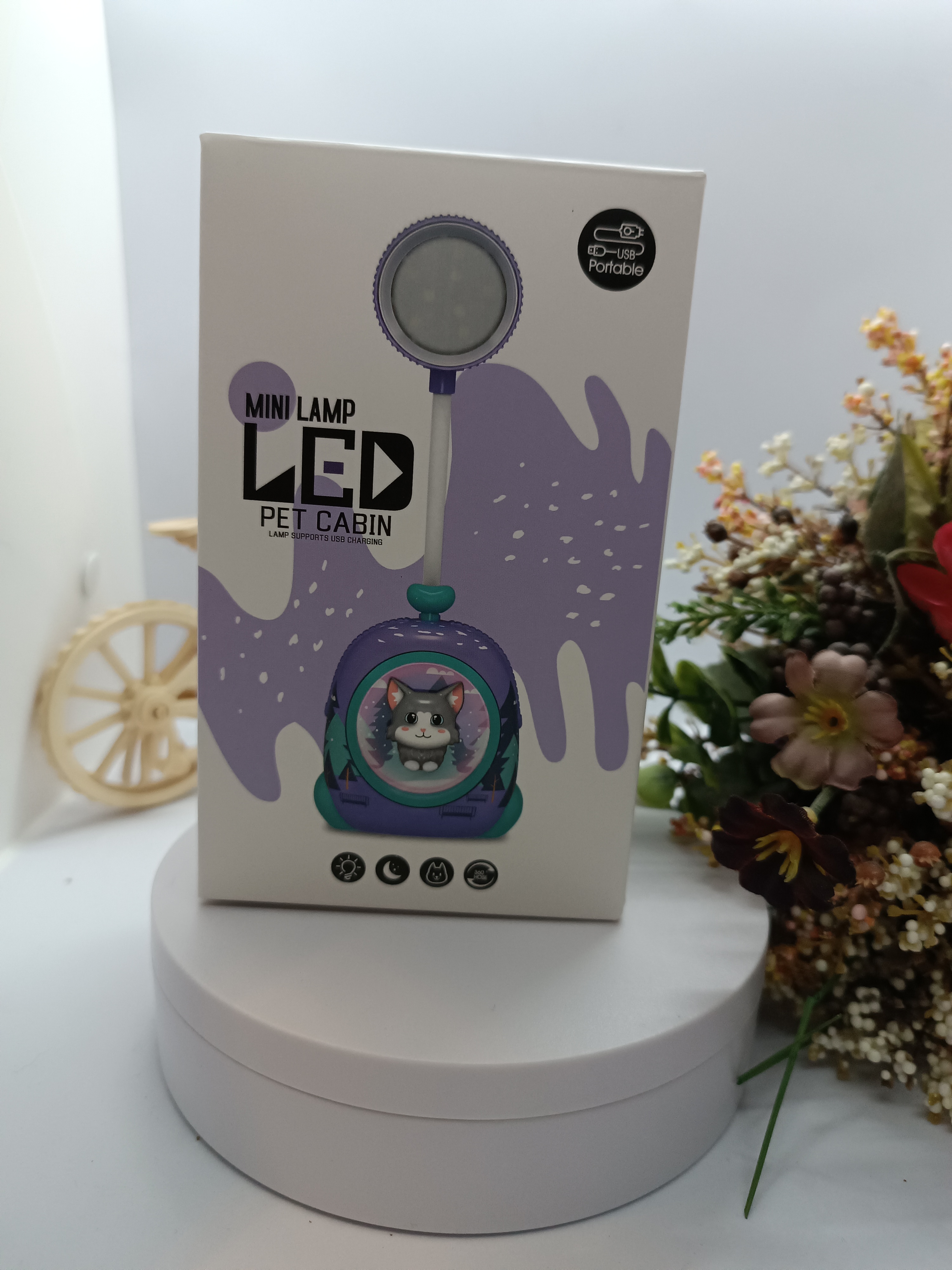 Değişen renkli köpekli masa lambası