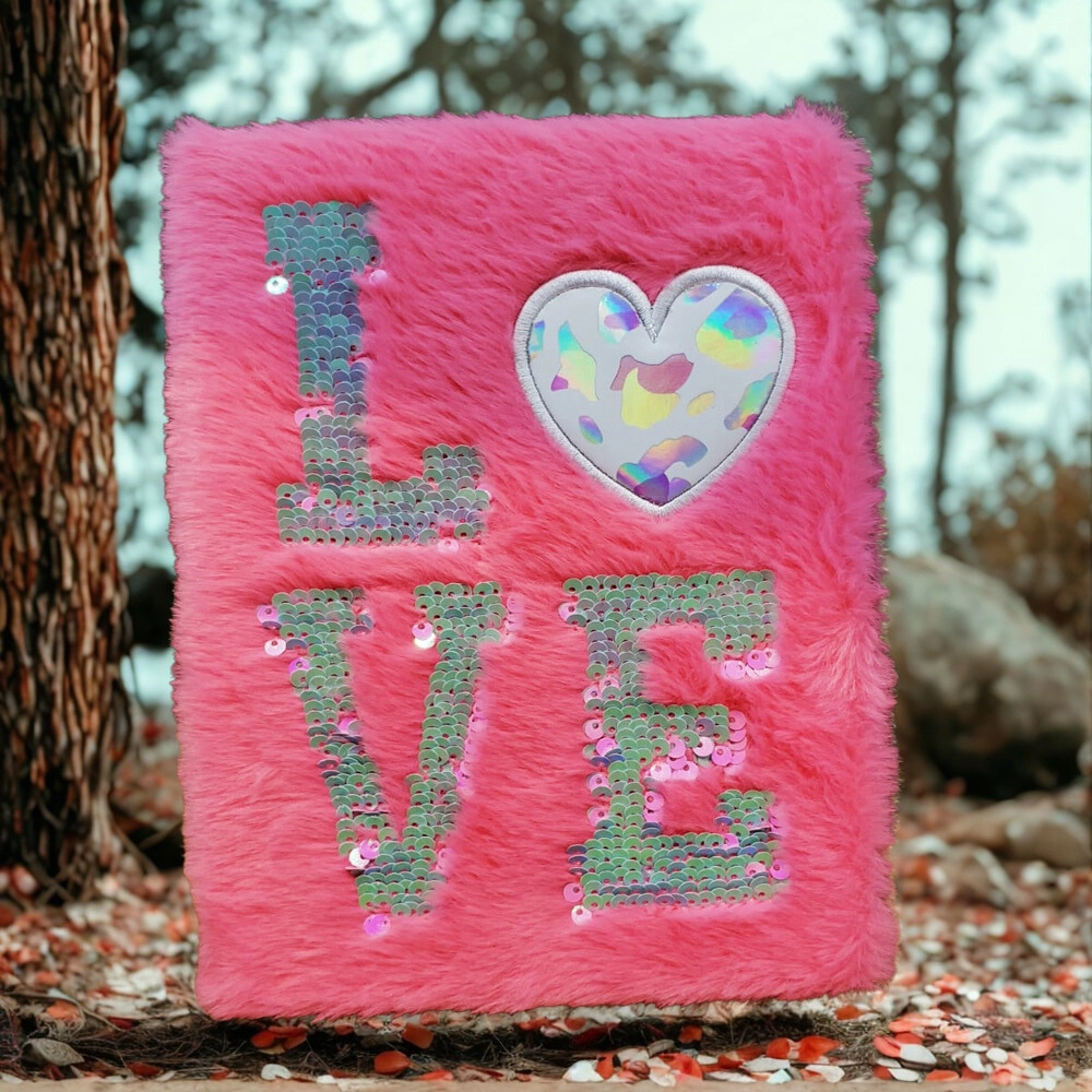 Love Tasarımlı Peluş Defter