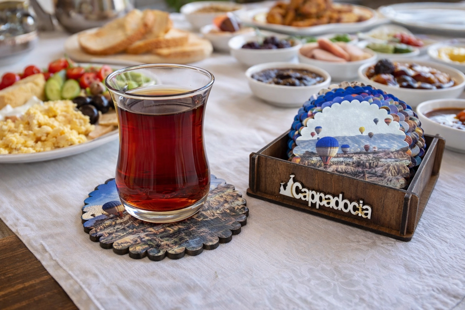 Özel kutusunda ahşap bardak altlığı