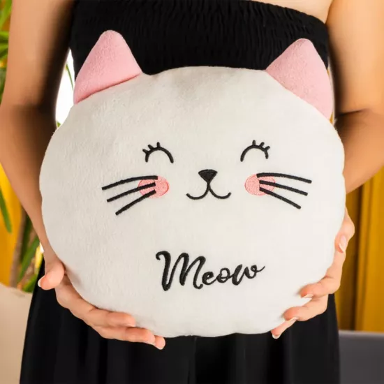 Sevimli peluş kedi yastık